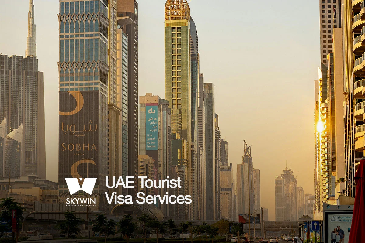 Tourists enjoying Dubai landmark views on a UAE tourist visa